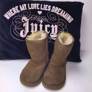 Uggs size 7